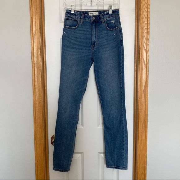 Abercrombie and Fitch Curve Love Skinny High Rise Jeans Size 26 Long - Picture 1 of 7